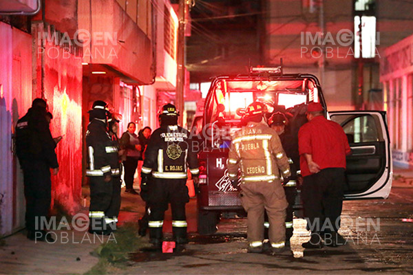 Voraz Incendio Deja Cuantiosos Da Os Materiales En Una Vivienda